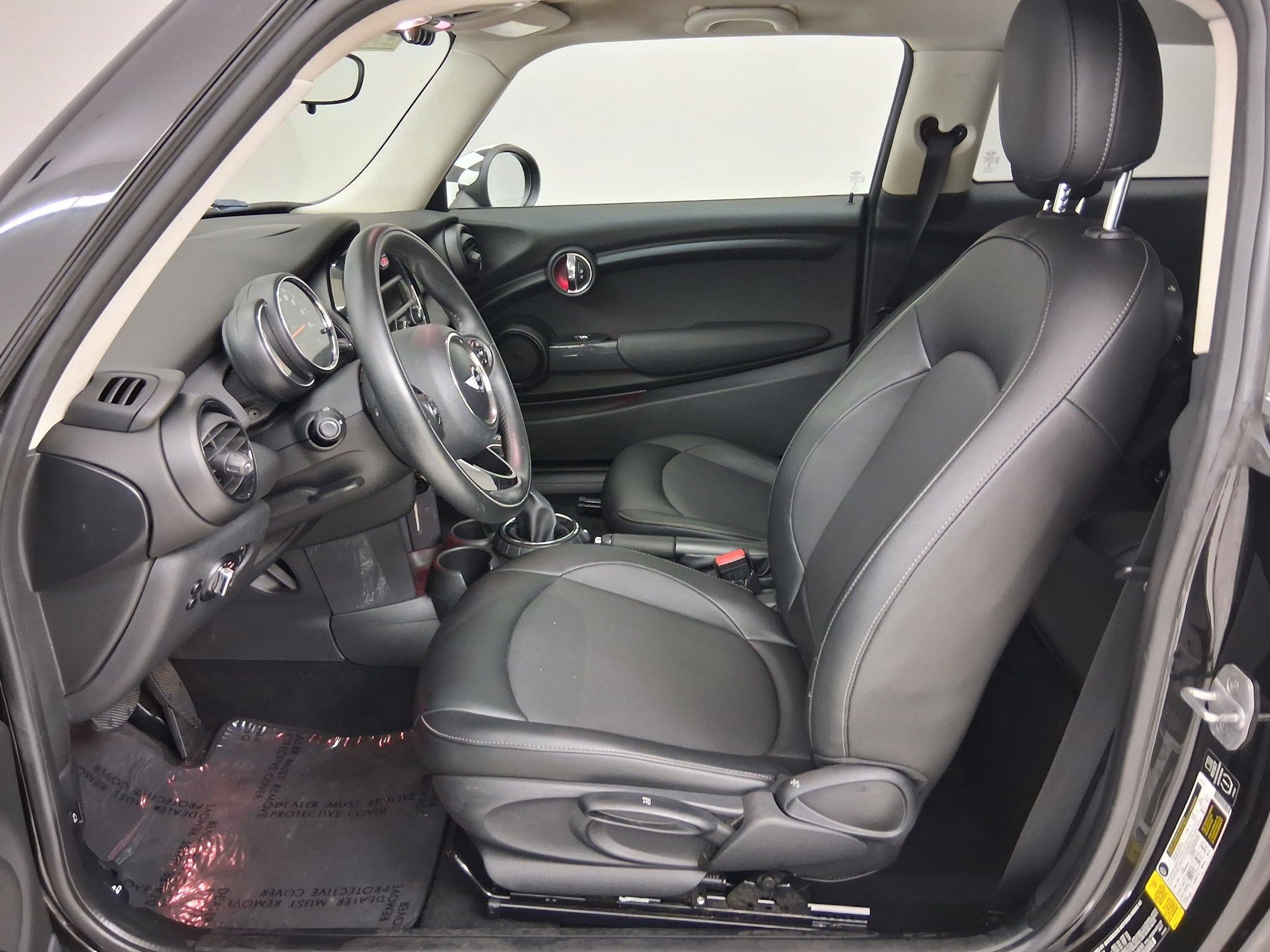 Used 2014 MINI Cooper 2-Door Hardtop FWD image 3