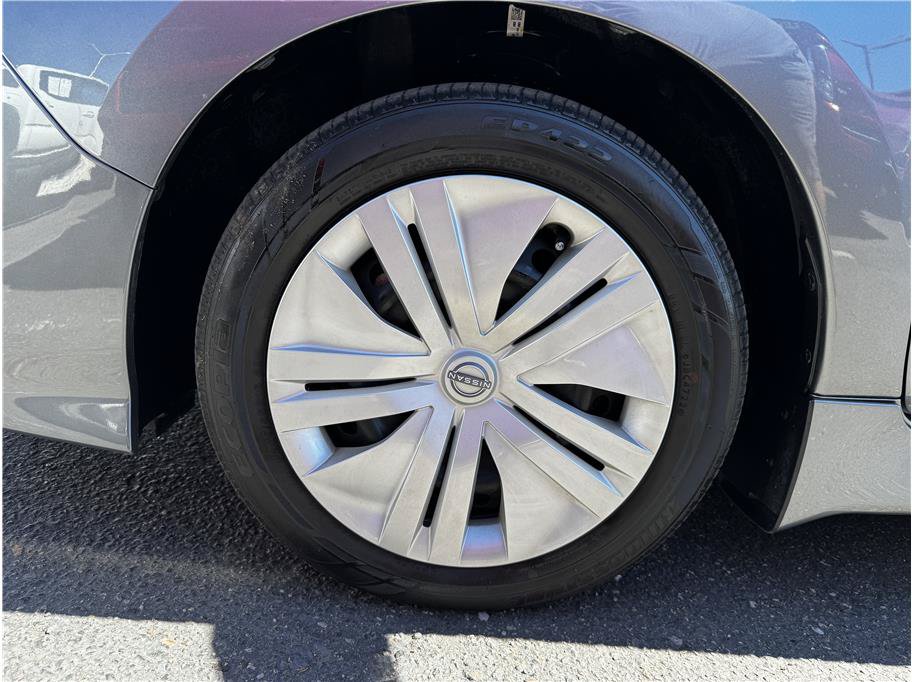 Used 2025 Nissan Leaf S FWD image 26