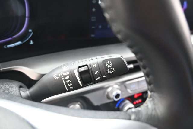 Used 2023 Kia Telluride S FWD image 18