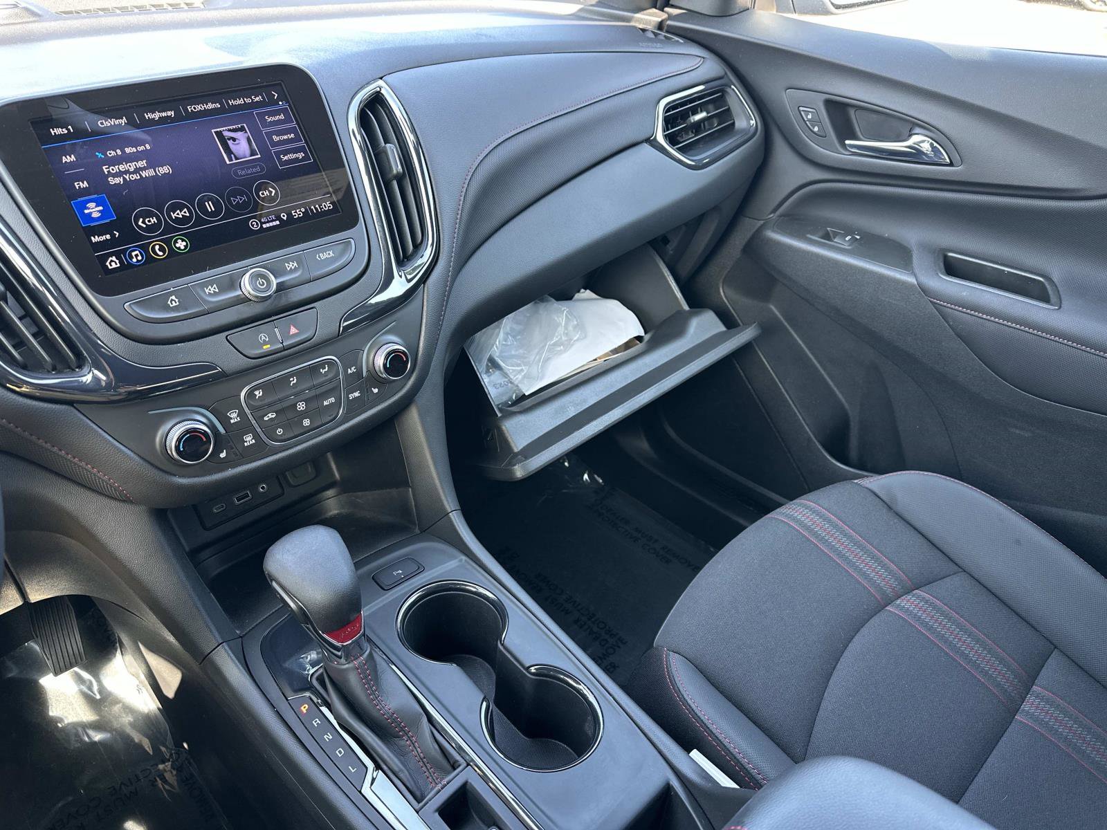 Certified 2023 Chevrolet Equinox RS FWD image 32