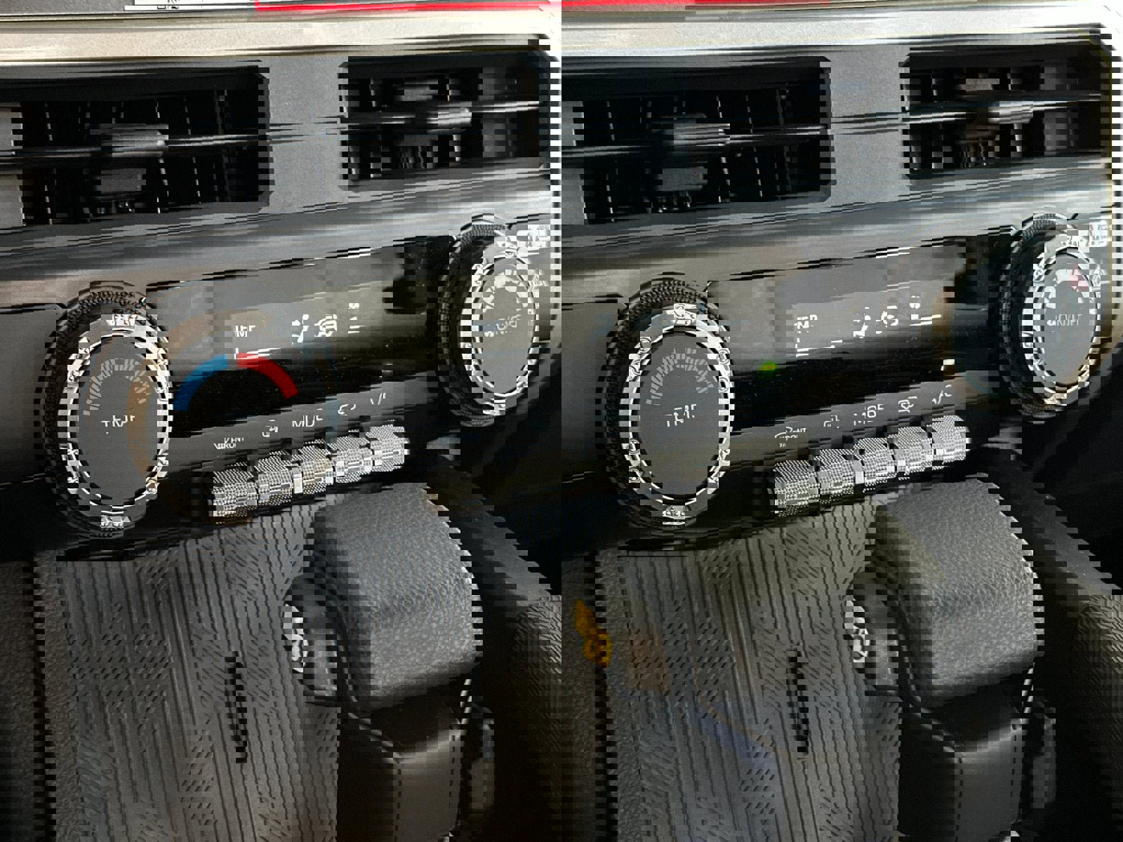 New 2026 Toyota Tacoma SR5 image 17