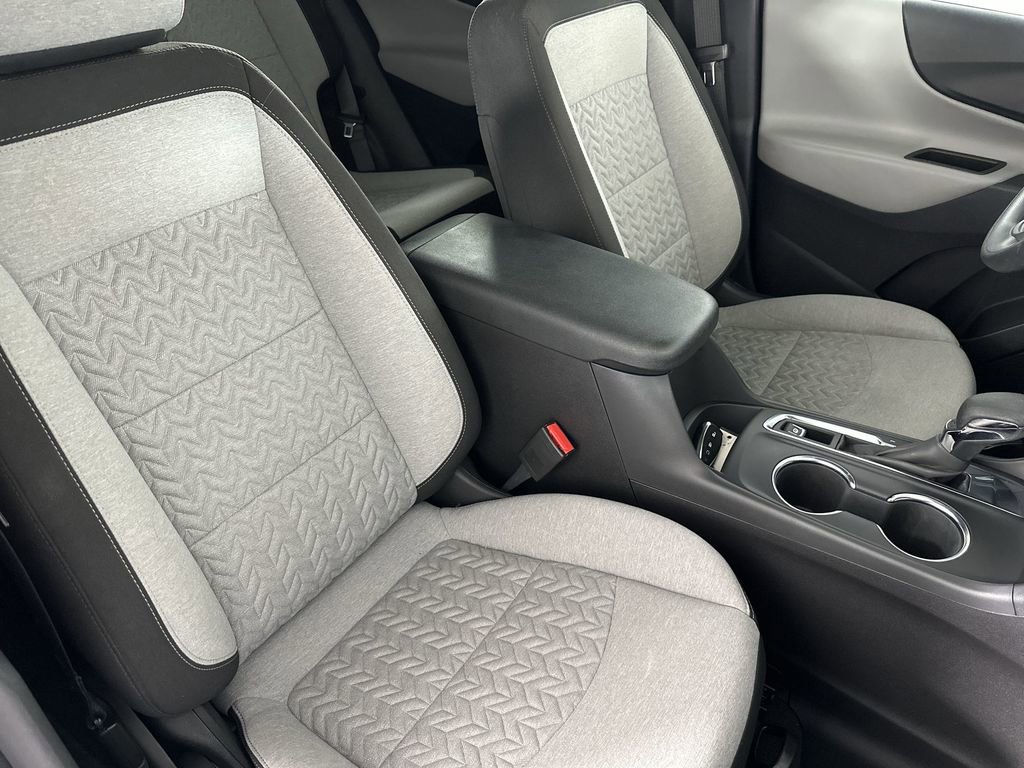 Used 2023 Chevrolet Equinox LS w/ LS Convenience Package image 28