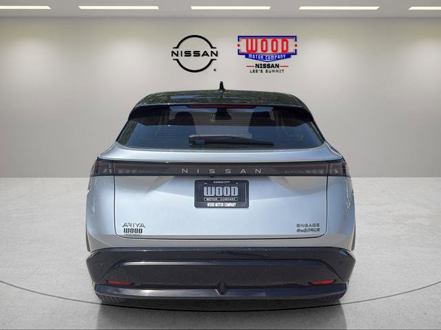 Used 2023 Nissan Ariya AWD image 3