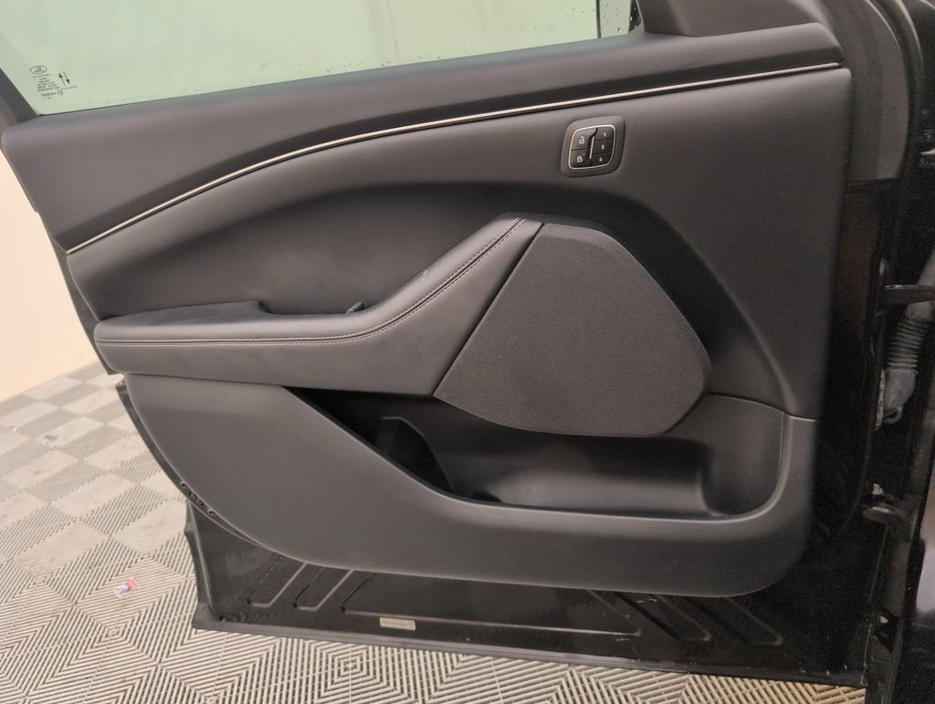 Used 2023 Ford Mustang Mach-E Select RWD image 32