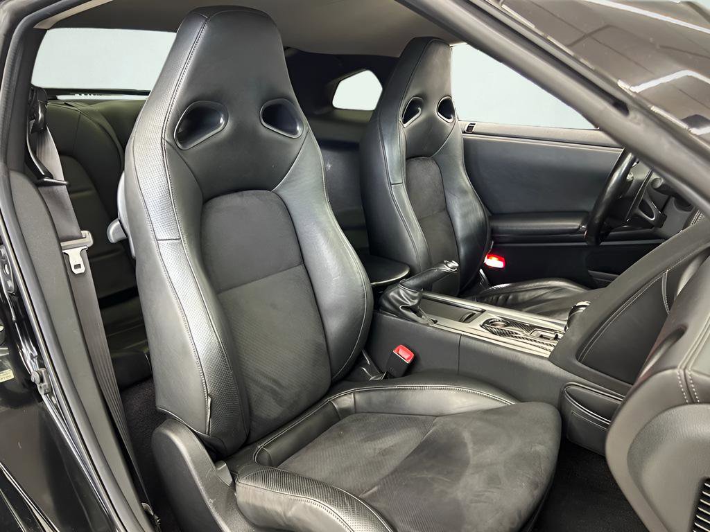 Used 2011 Nissan GT-R Premium image 27