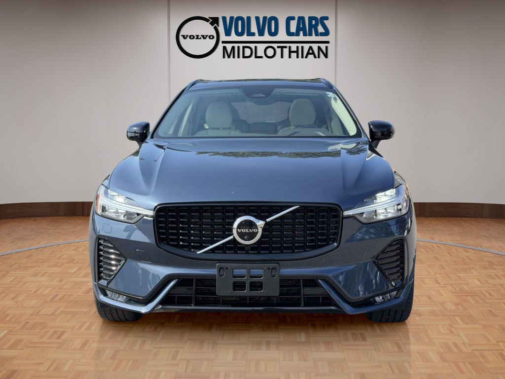 Used 2023 Volvo XC60 B5 Plus AWD/4WD image 24