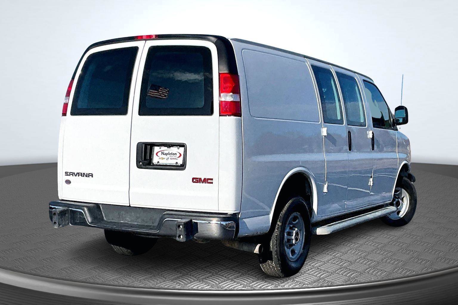 Used 2024 GMC Savana 2500 w/ Driver Convenience Package image 2