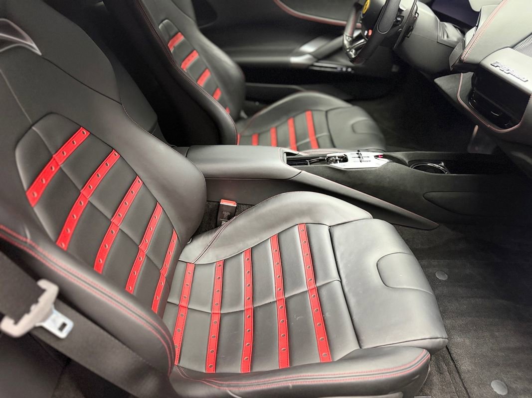 Used 2021 Ferrari SF90 Stradale AWD/4WD image 22