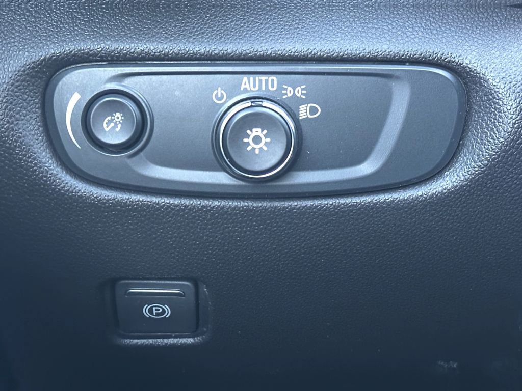 Used 2024 Chevrolet Blazer LT w/ Convenience Package image 18