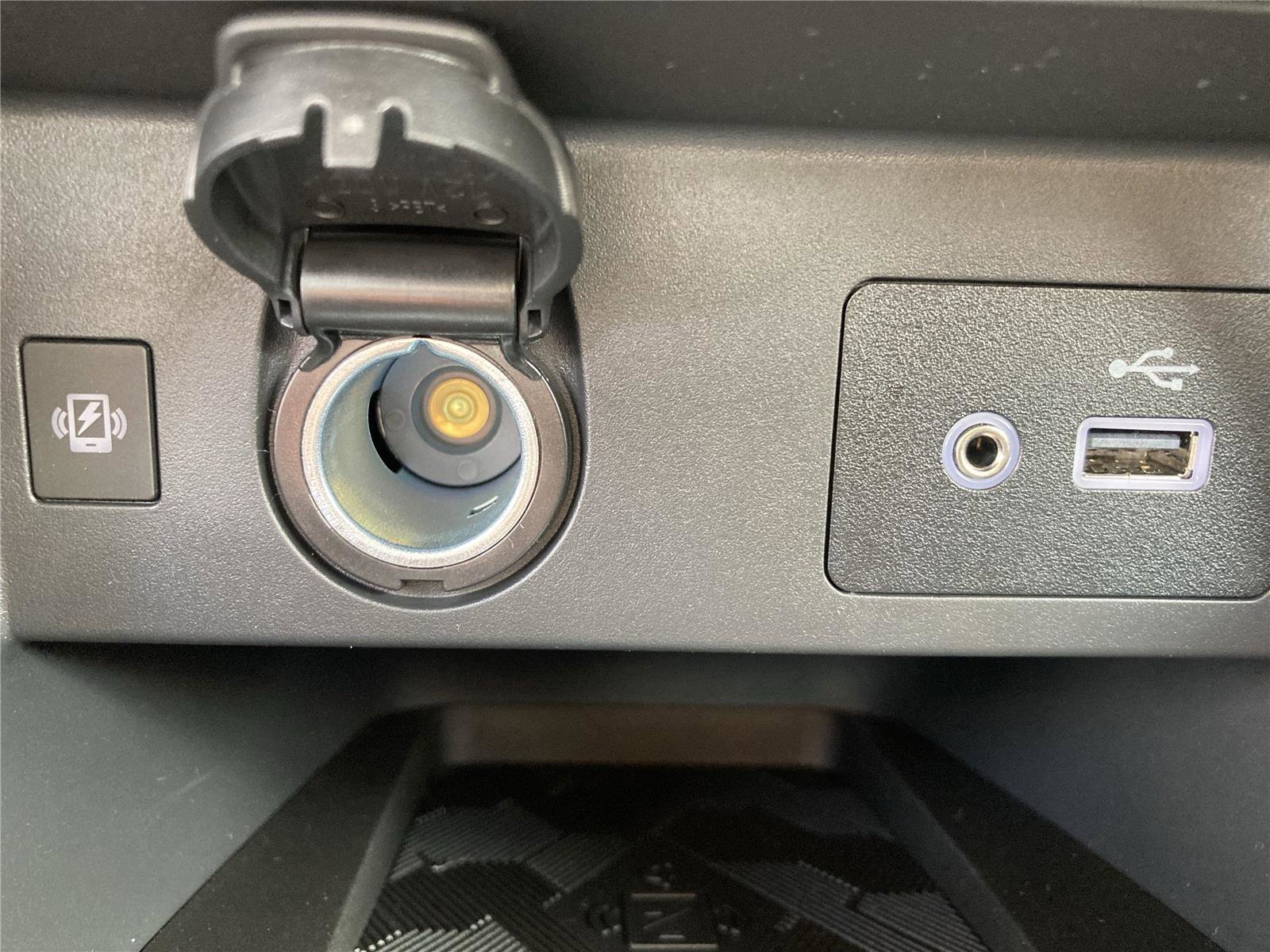 New 2025 Nissan Versa SV image 21