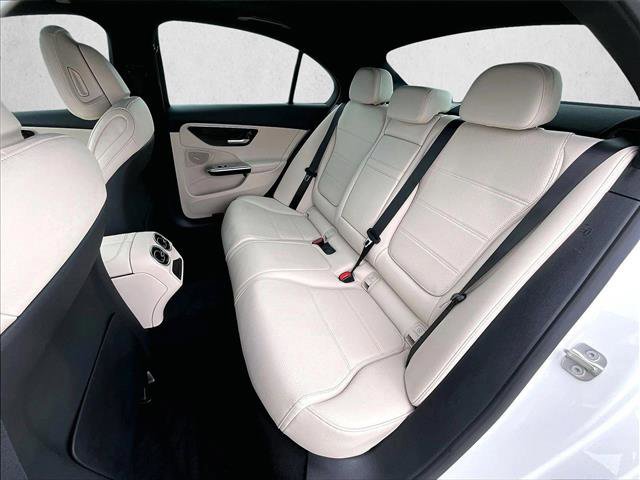 Used 2025 Mercedes-Benz C 300 Sedan image 28