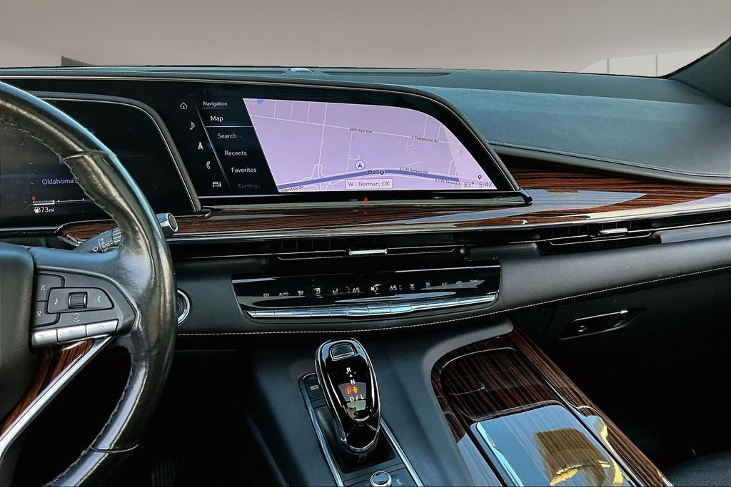 Used 2023 Cadillac Escalade Premium Luxury RWD image 6