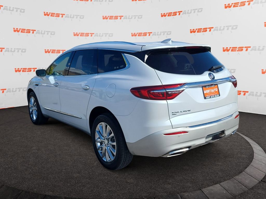 Used 2021 Buick Enclave Premium w/ Sun and Sites Package AWD/4WD image 3