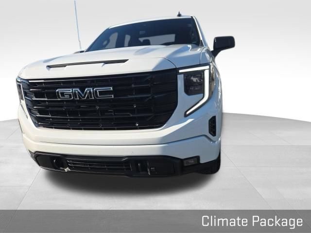 Used 2022 GMC Sierra 1500 Elevation w/ X31 Off-Road Package AWD/4WD image 7