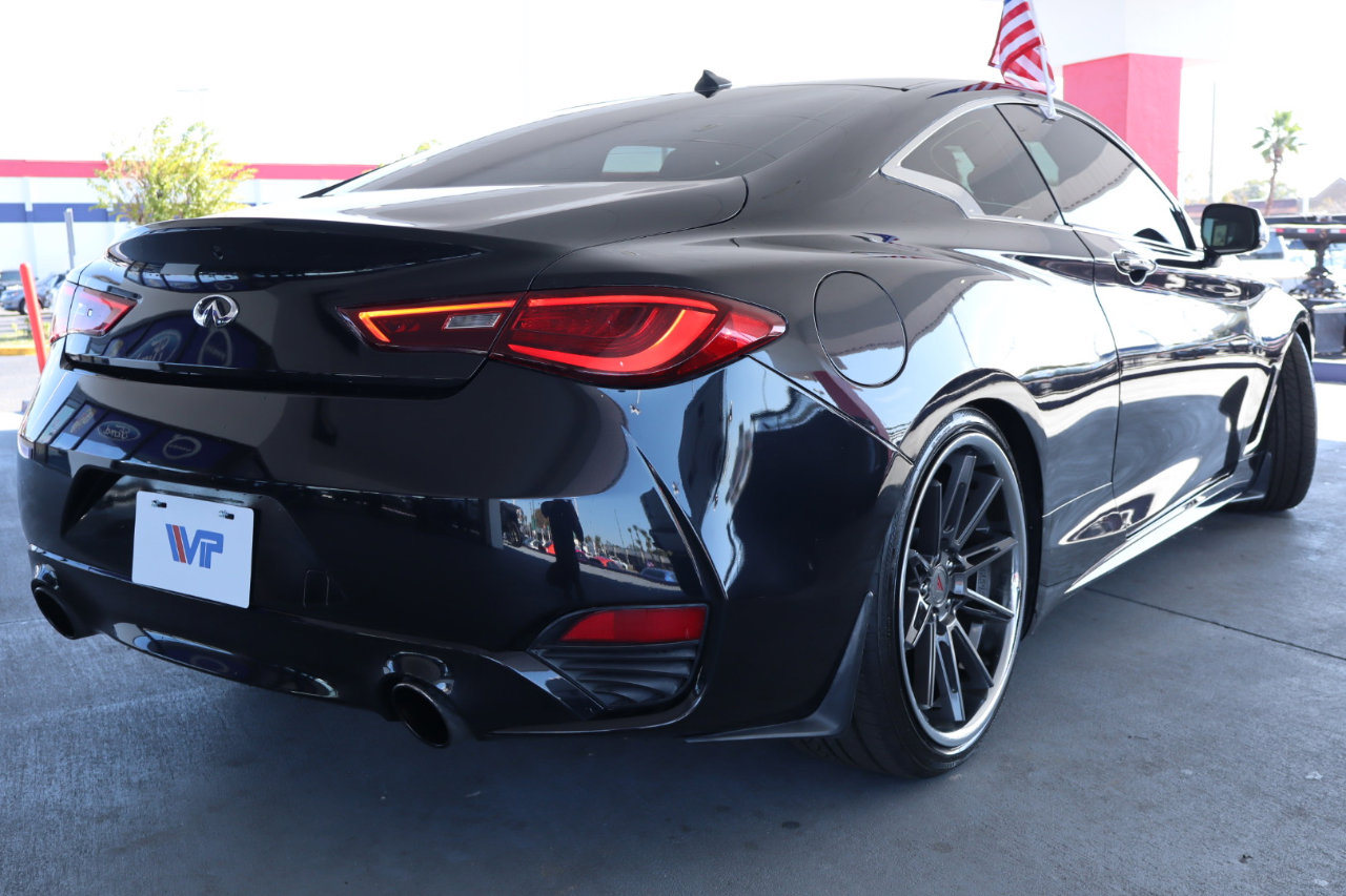 Used 2017 INFINITI Q60 3.0t w/ Premium Plus Package 3.0T image 5