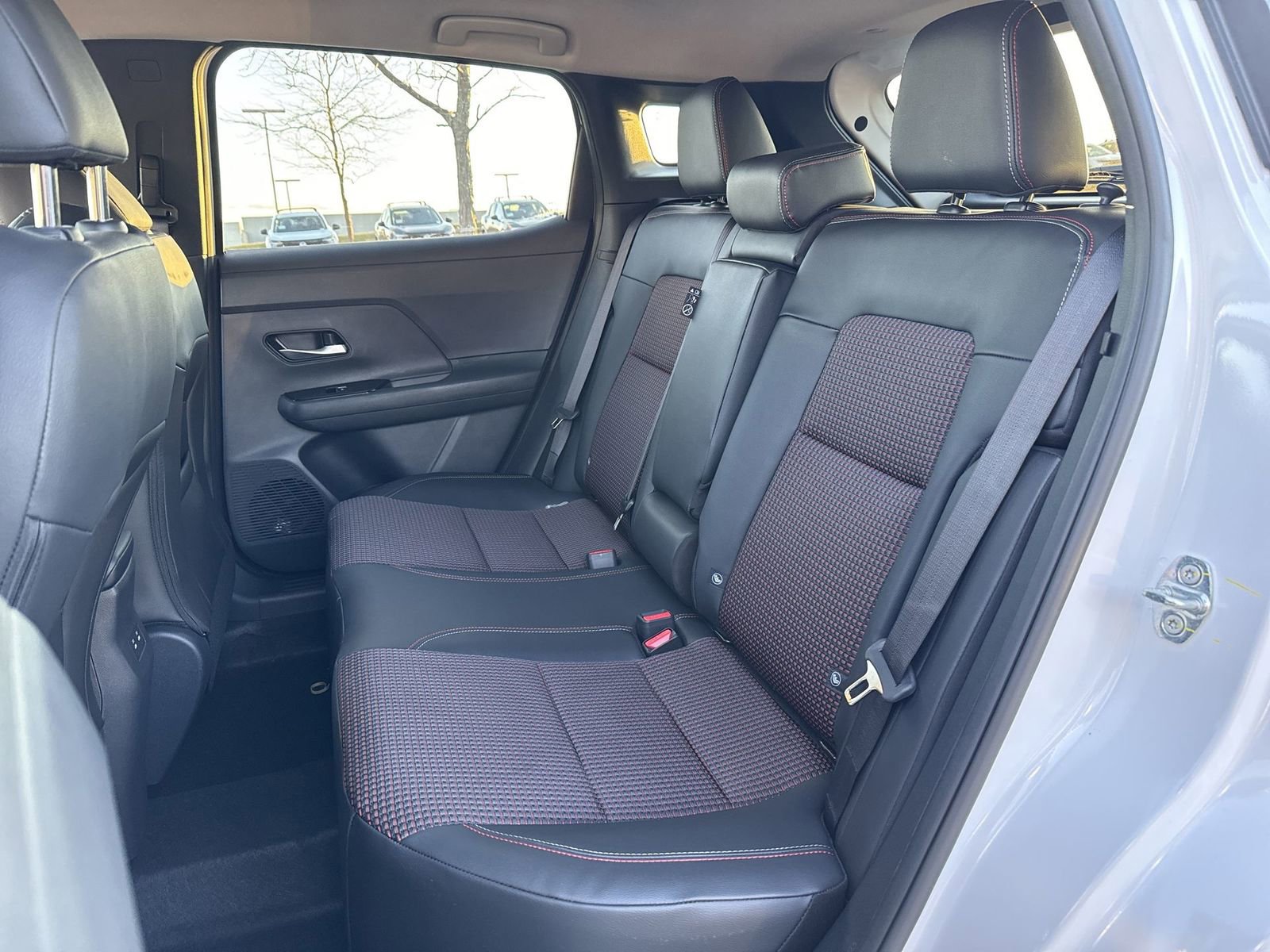 New 2026 Nissan Kicks SR w/ Cold Weather Package image 22