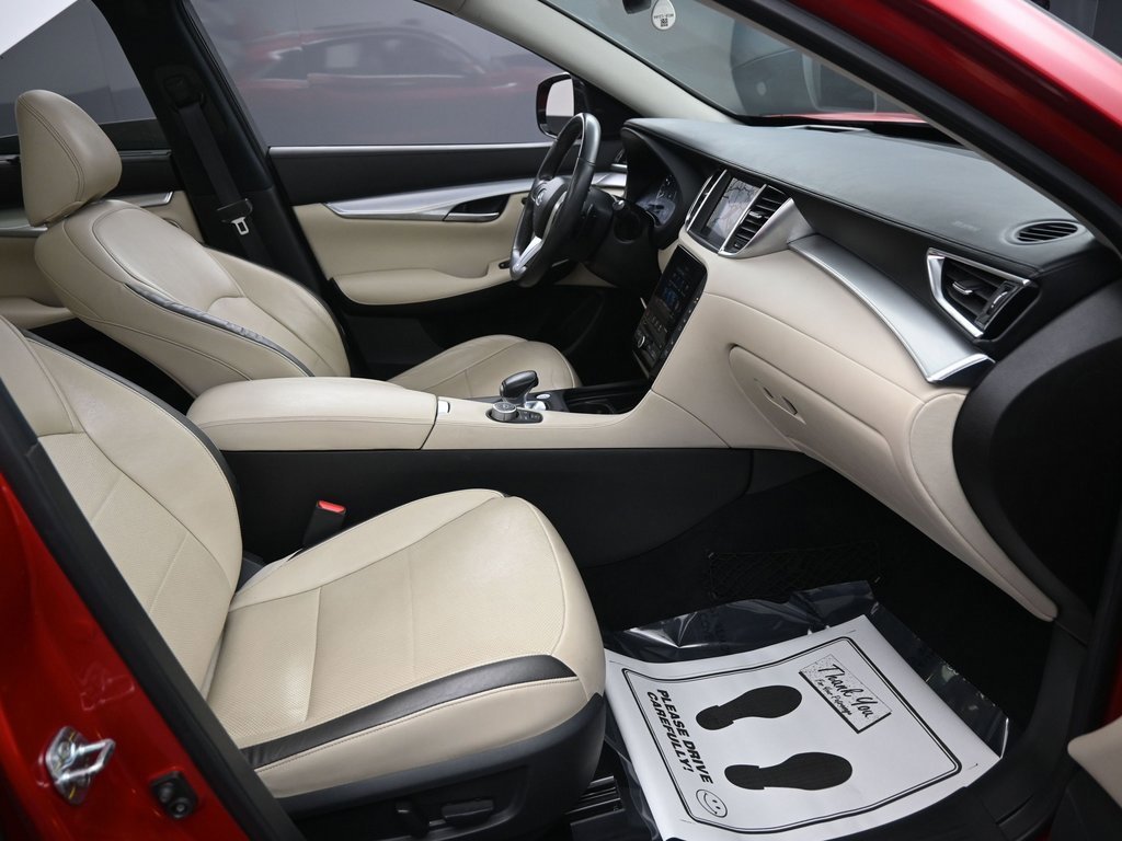 Used 2021 INFINITI QX50 Sensory w/ Cargo Package image 39