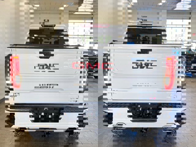 Used 2020 GMC Sierra 1500 AT4 w/ AT4 Premium Package image 6