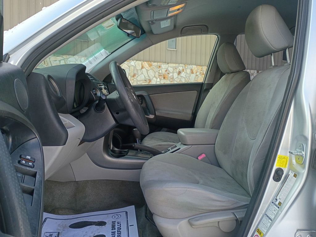 Used 2012 Toyota RAV4 4WD image 9