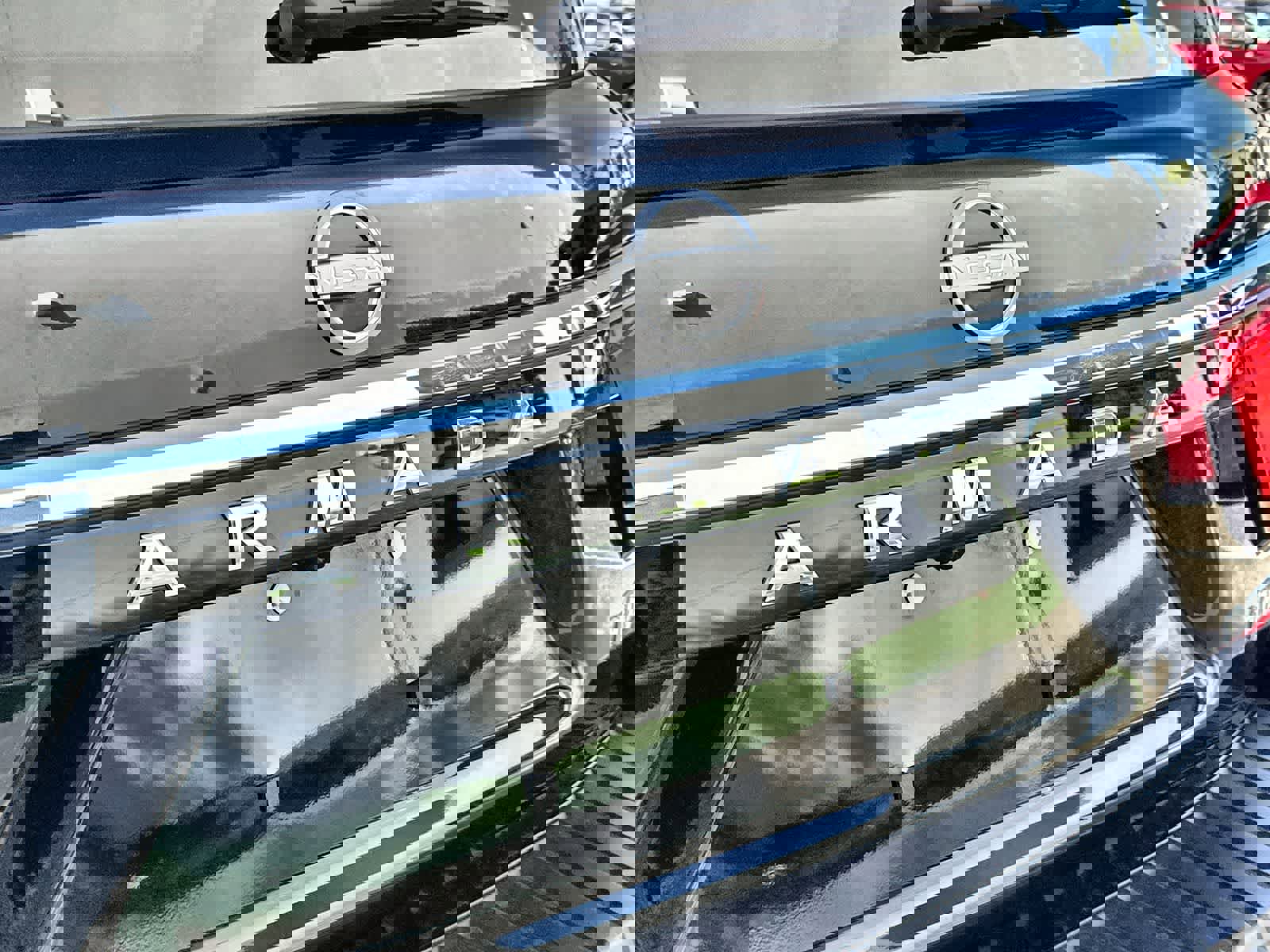 Used 2024 Nissan Armada Platinum w/ Cargo Package image 7