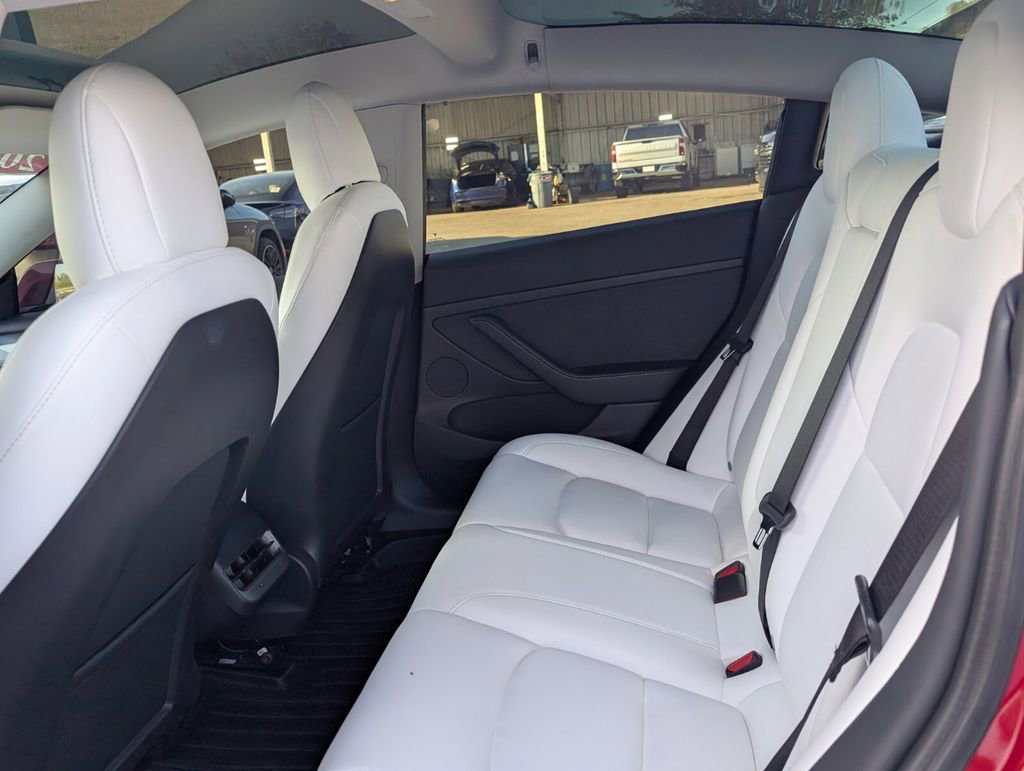 Used 2021 Tesla Model 3 Standard Range Plus RWD image 12