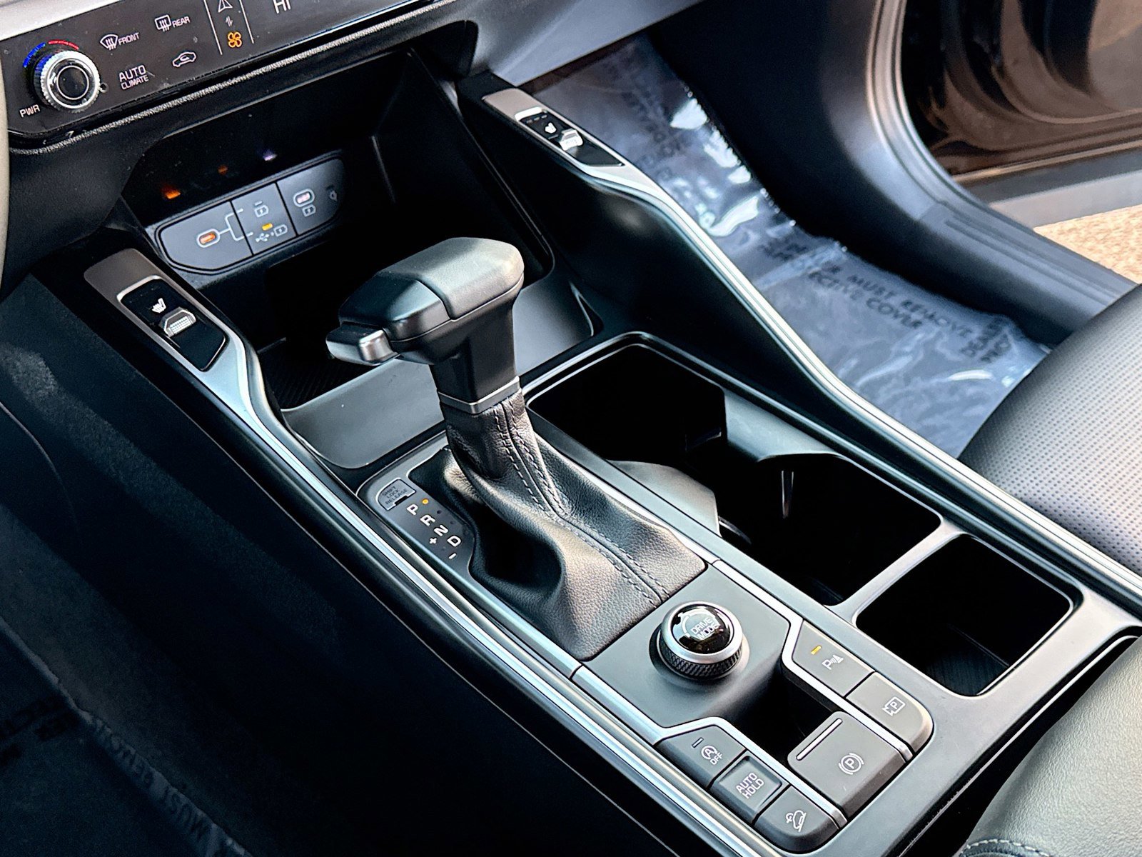 Used 2025 Kia Sorento S w/ Panoramic Sunroof Package image 11