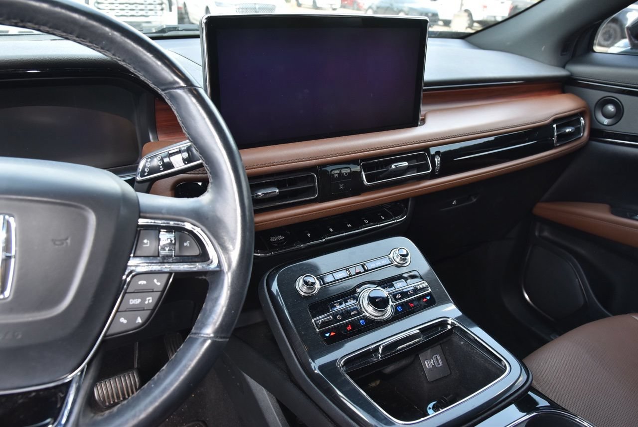 Used 2022 Lincoln Nautilus Reserve w/ Equipment Group 201A FWD image 8