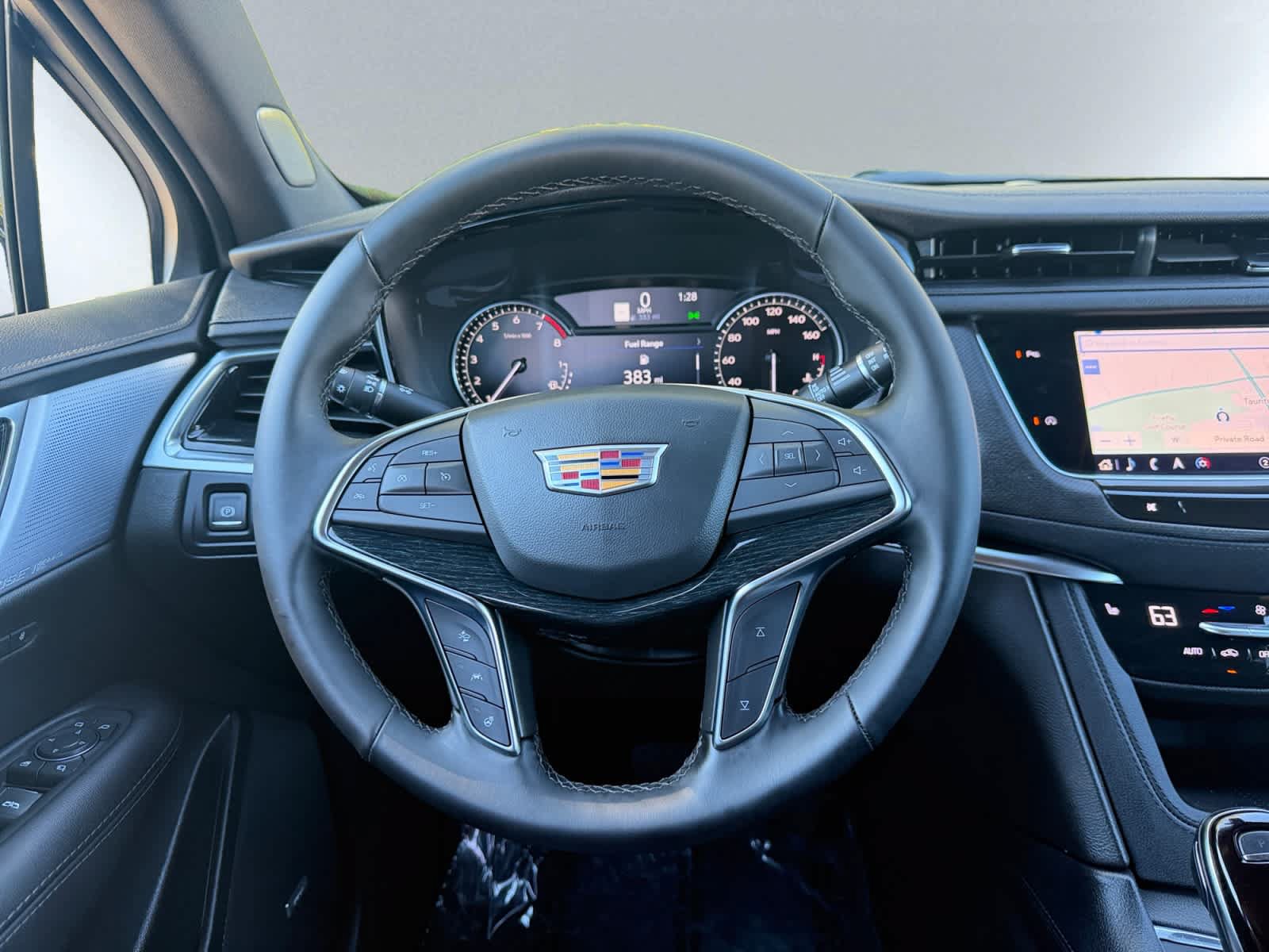 Used 2025 Cadillac XT5 Premium Luxury AWD/4WD image 17