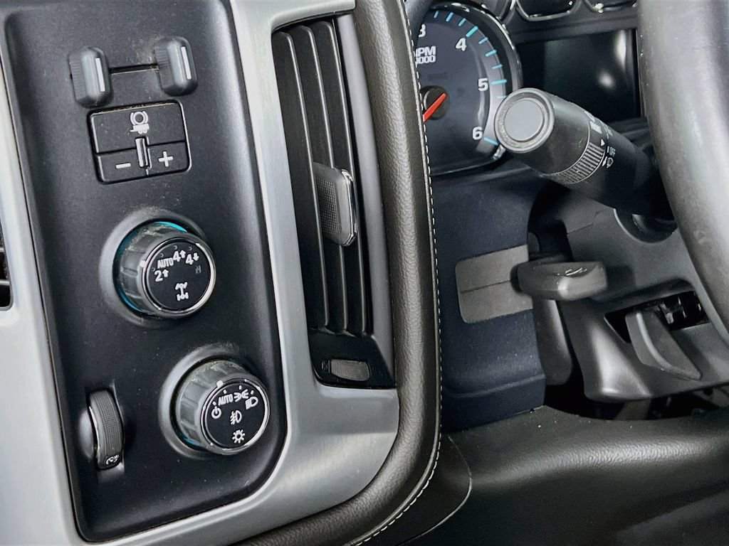 Certified 2018 GMC Sierra 1500 SLT w/ SLT Premium Package AWD/4WD image 9