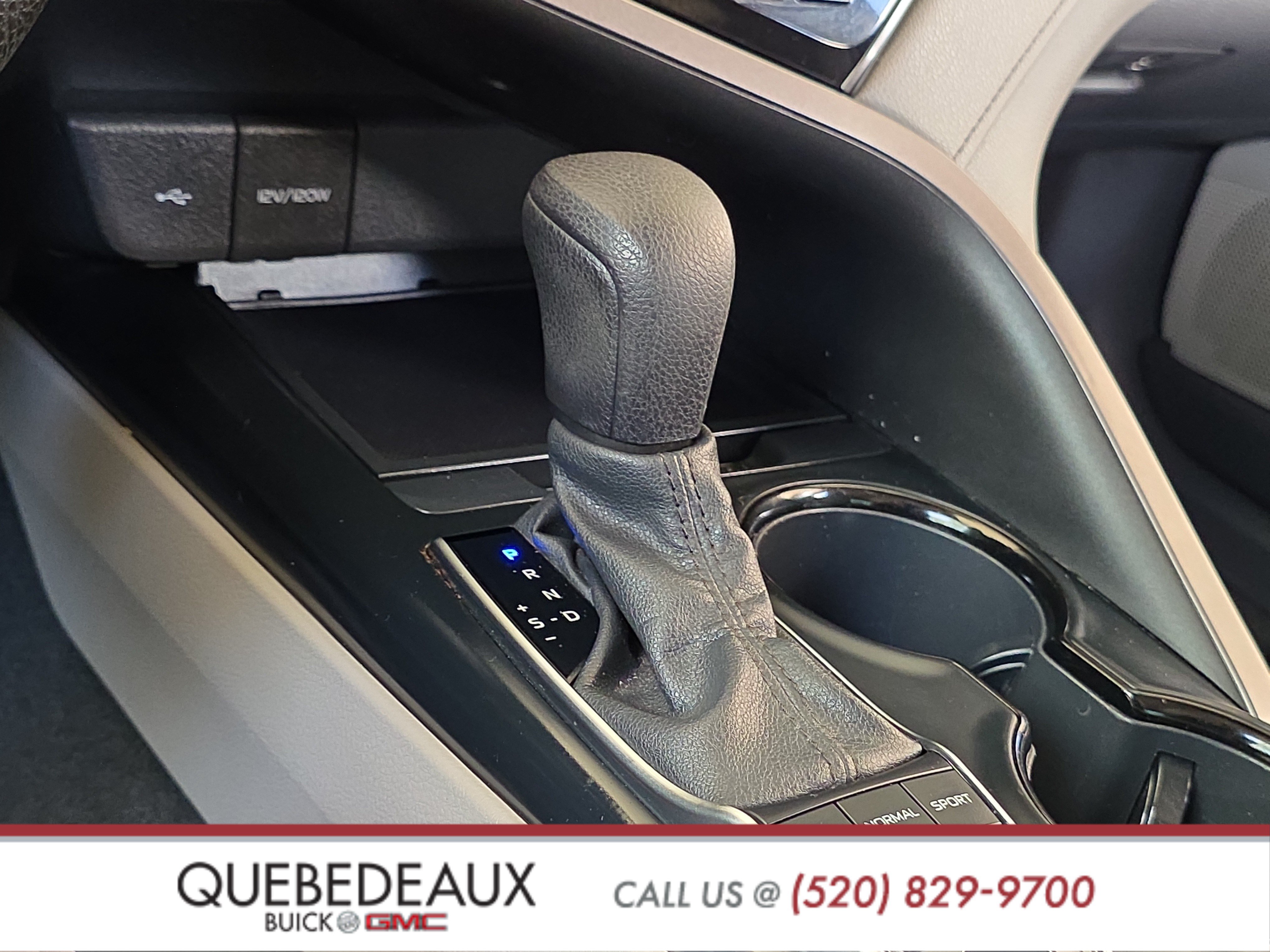 Used 2020 Toyota Camry LE FWD image 16