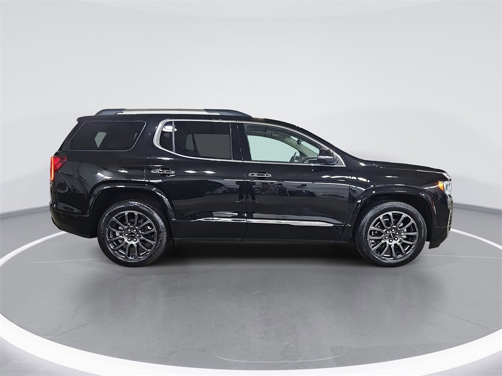 Used 2023 GMC Acadia Denali w/ Black Diamond Edition image 2