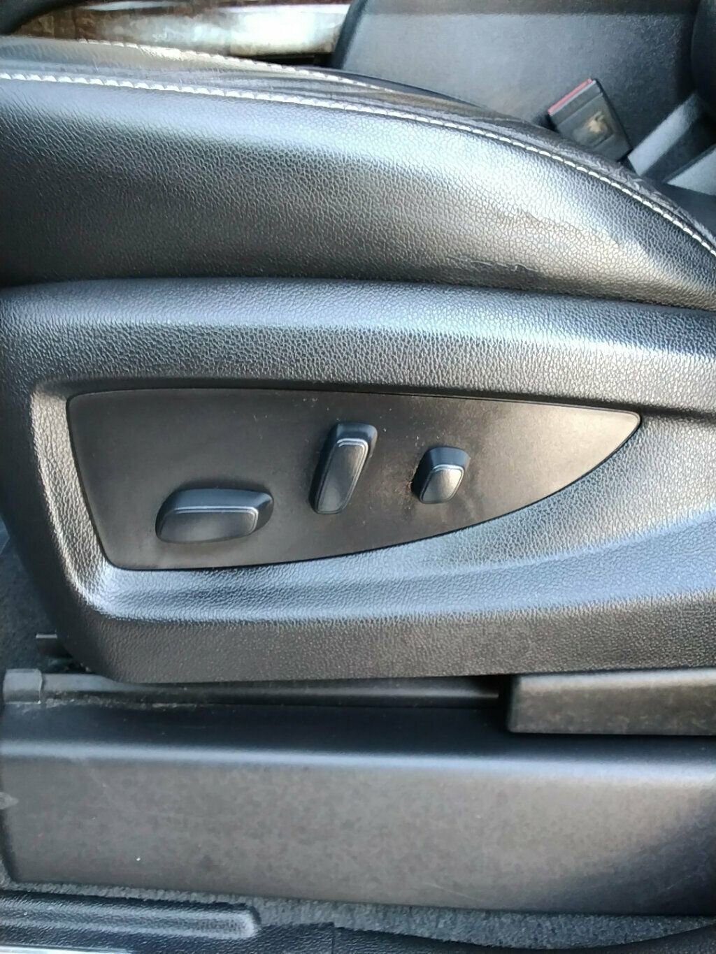 Used 2019 Chevrolet Tahoe LT w/ Luxury Package image 8