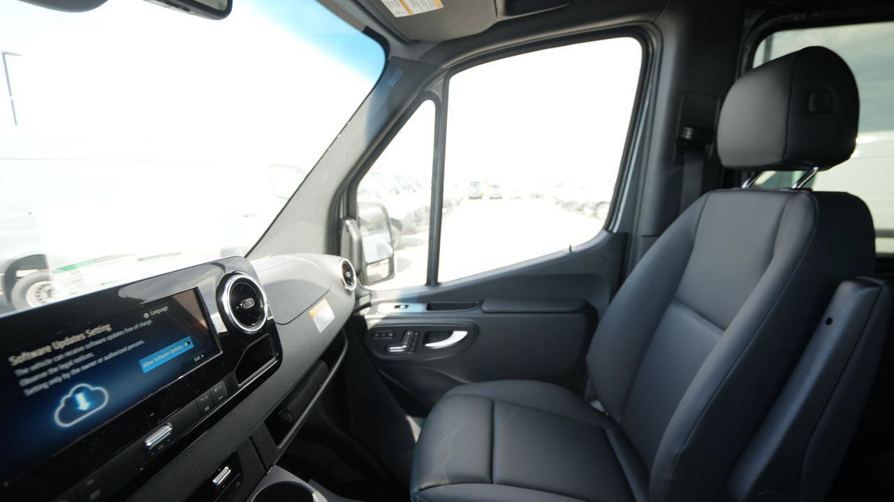 New 2026 Mercedes-Benz Sprinter 2500 image 13