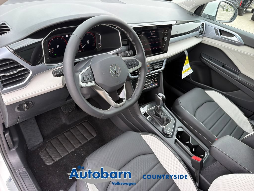 New 2026 Volkswagen Taos SEL AWD/4WD image 8