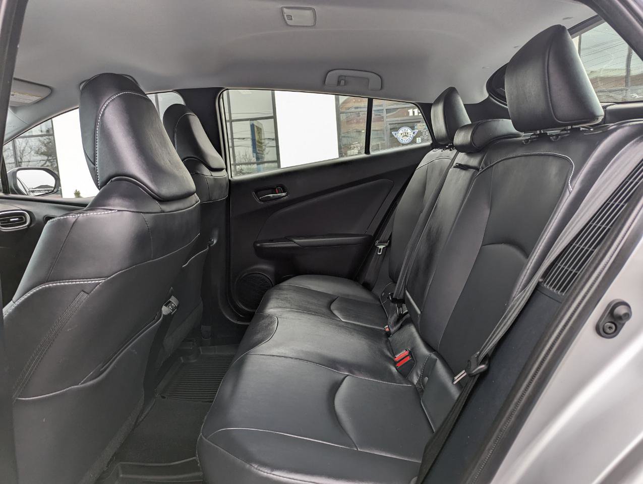 Used 2022 Toyota Prius Prime XLE image 37