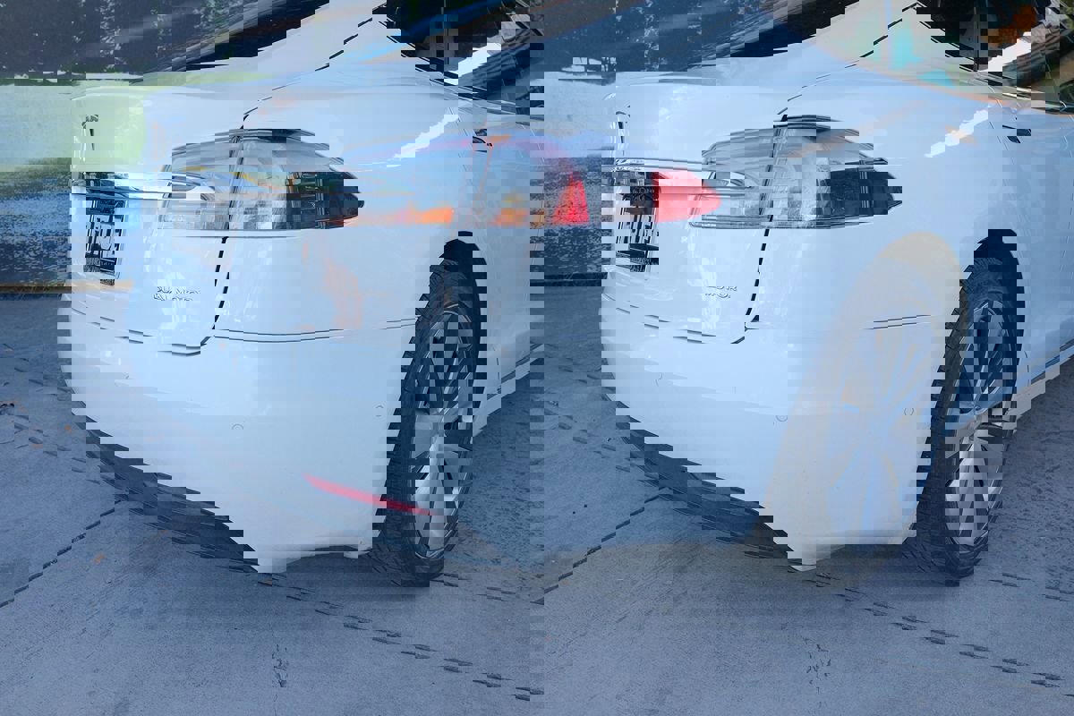 Used 2020 Tesla Model S Long Range Plus image 35