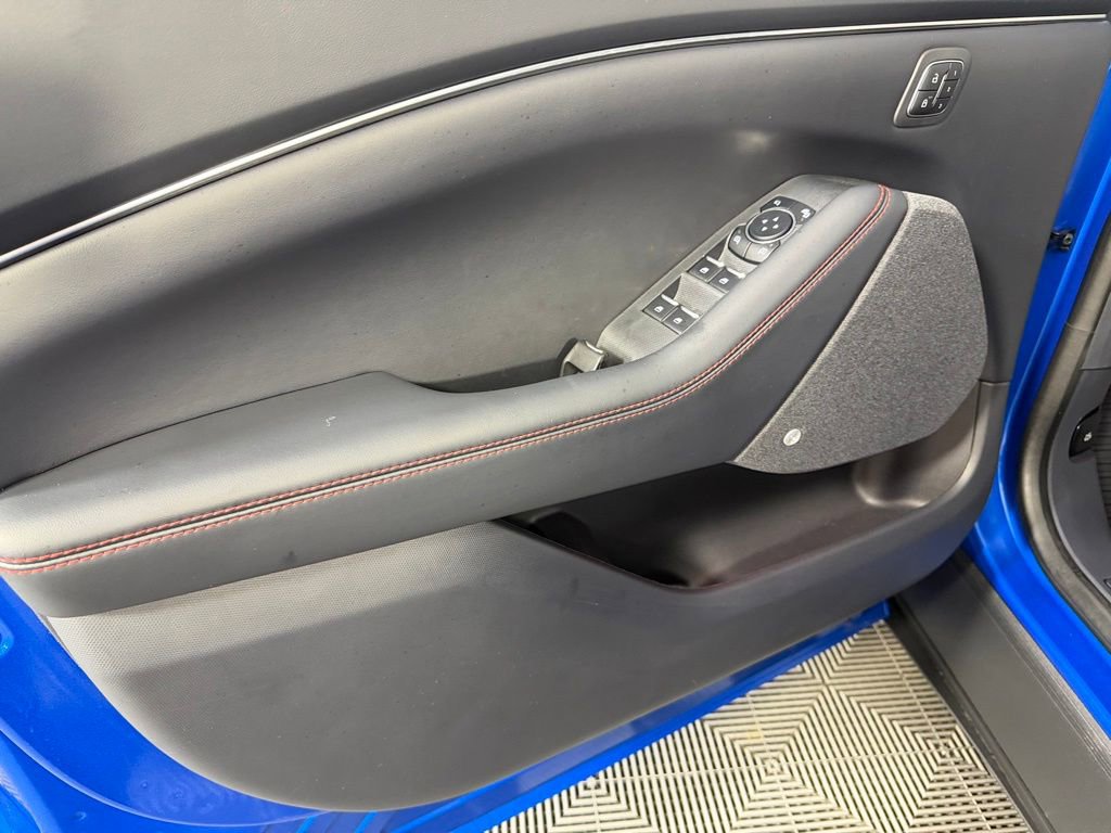 Used 2025 Ford Mustang Mach-E Premium w/ Sport Appearance Package RWD image 27