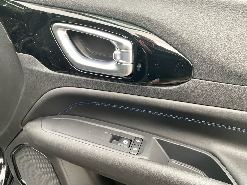 New 2026 Jeep Compass Limited AWD/4WD image 13