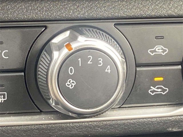 Used 2025 Nissan Kicks Play S image 24