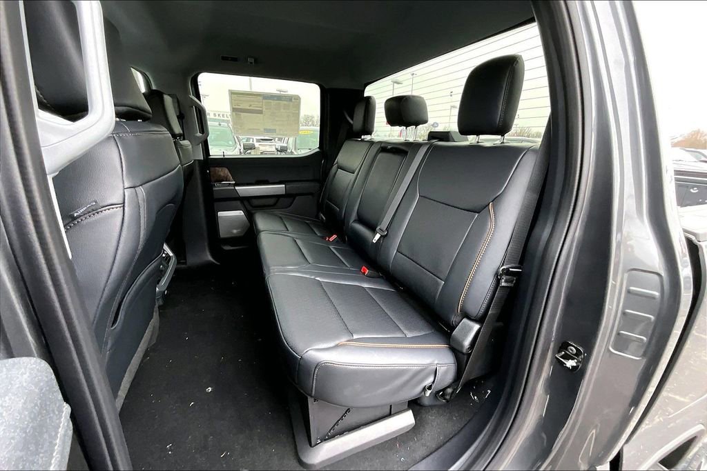 New 2026 Ford F250 Lariat w/ FX4 Off-Road Package image 10