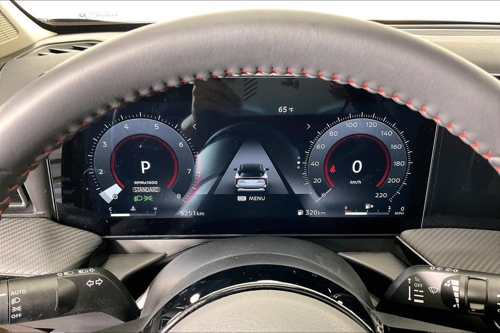 Certified 2025 Nissan Kicks SR FWD image 24