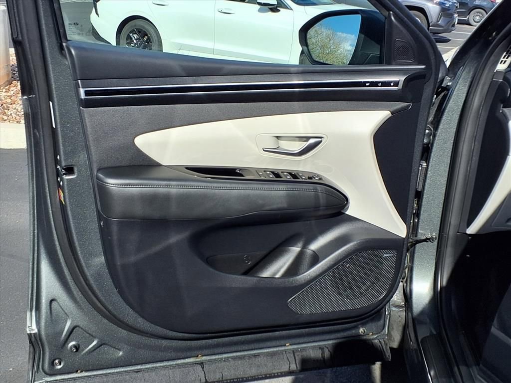 Used 2022 Hyundai Tucson Limited image 28