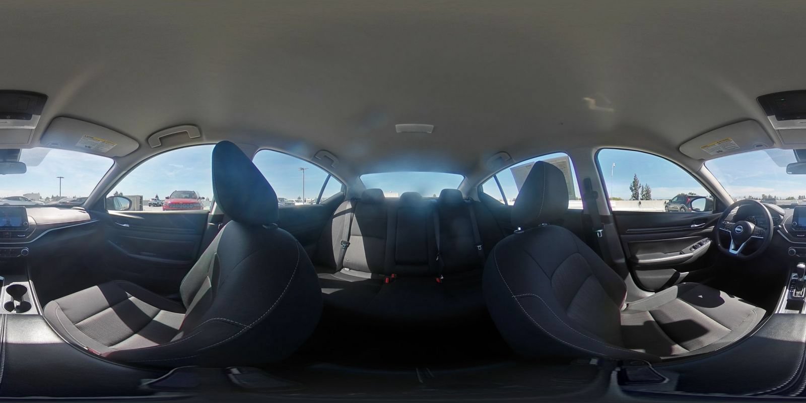 Used 2025 Nissan Altima 2.5 SV FWD image 41