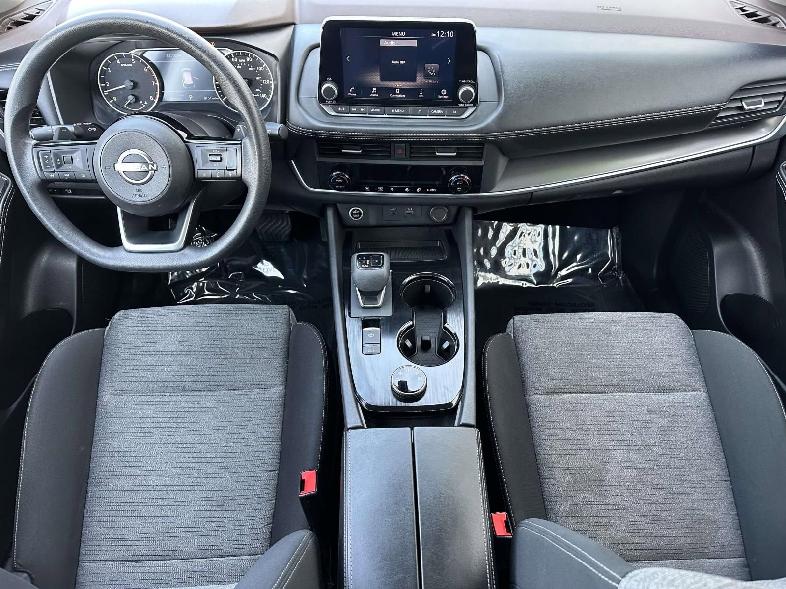 Used 2023 Nissan Rogue SV image 10