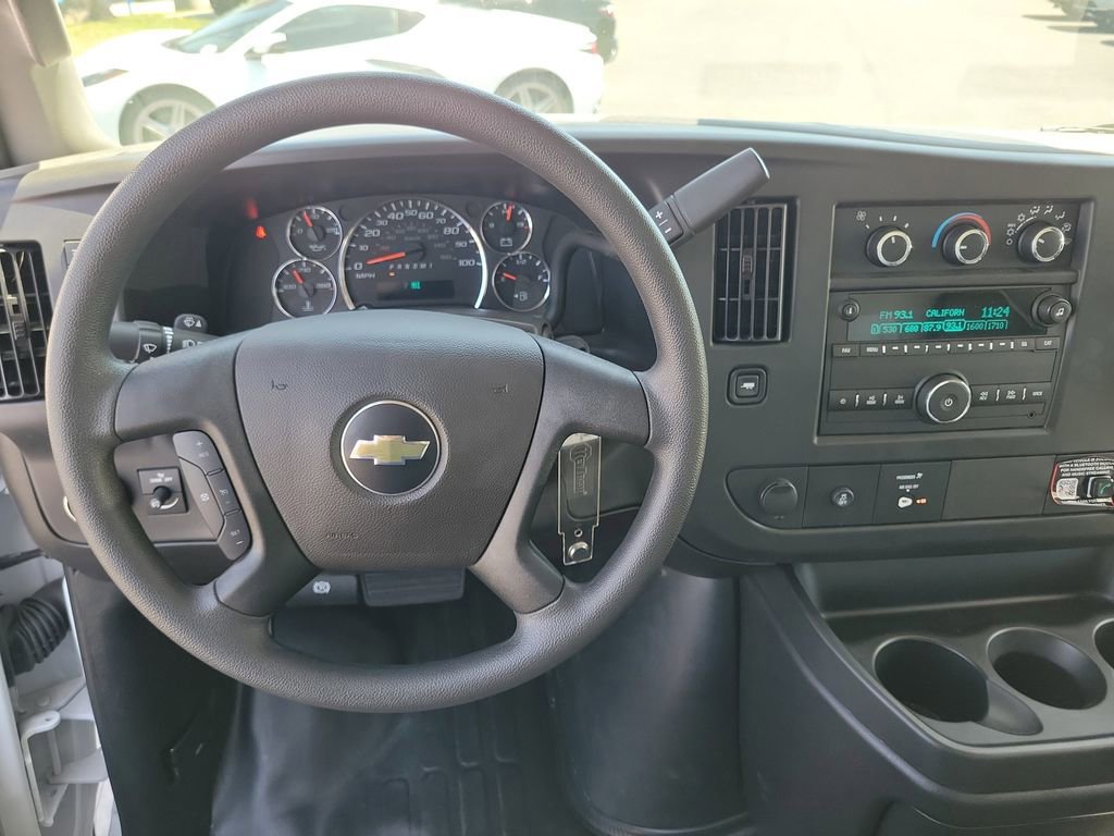 New 2026 Chevrolet Express 3500 w/ Power Convenience Package RWD image 4
