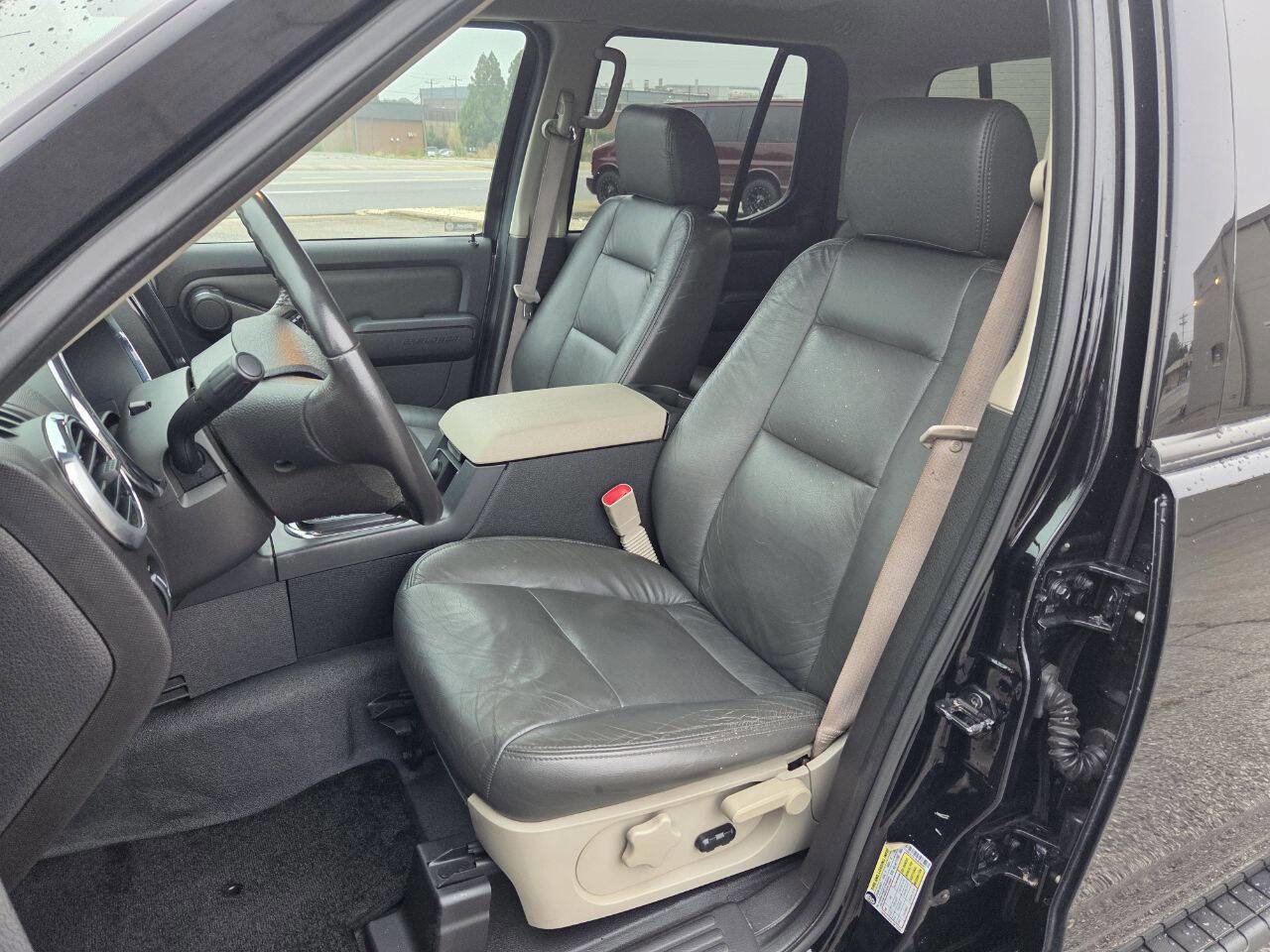 Used 2008 Ford Explorer Sport Trac XLT AWD/4WD image 7
