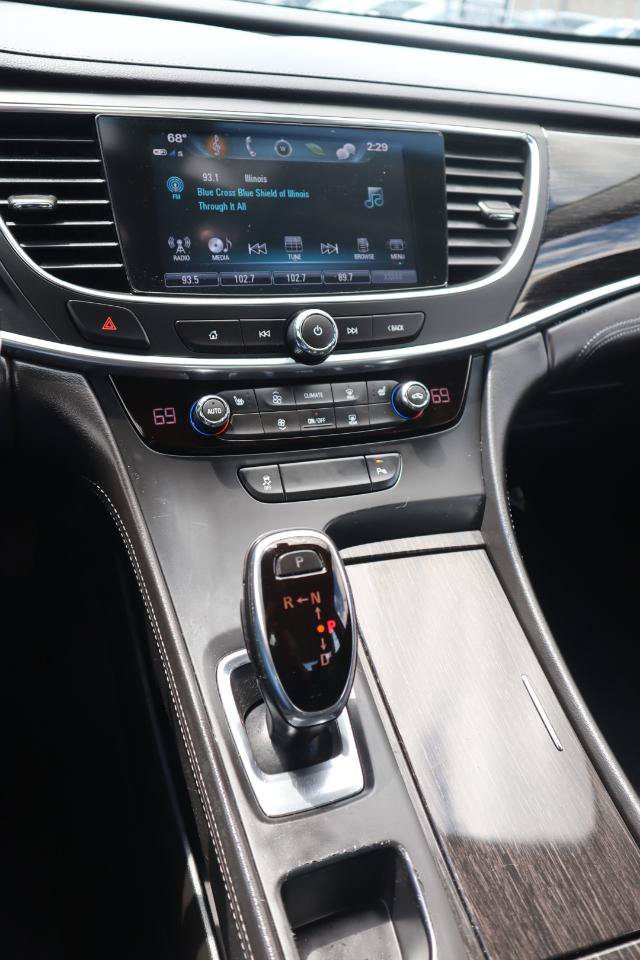 Used 2018 Buick LaCrosse Essence FWD image 20