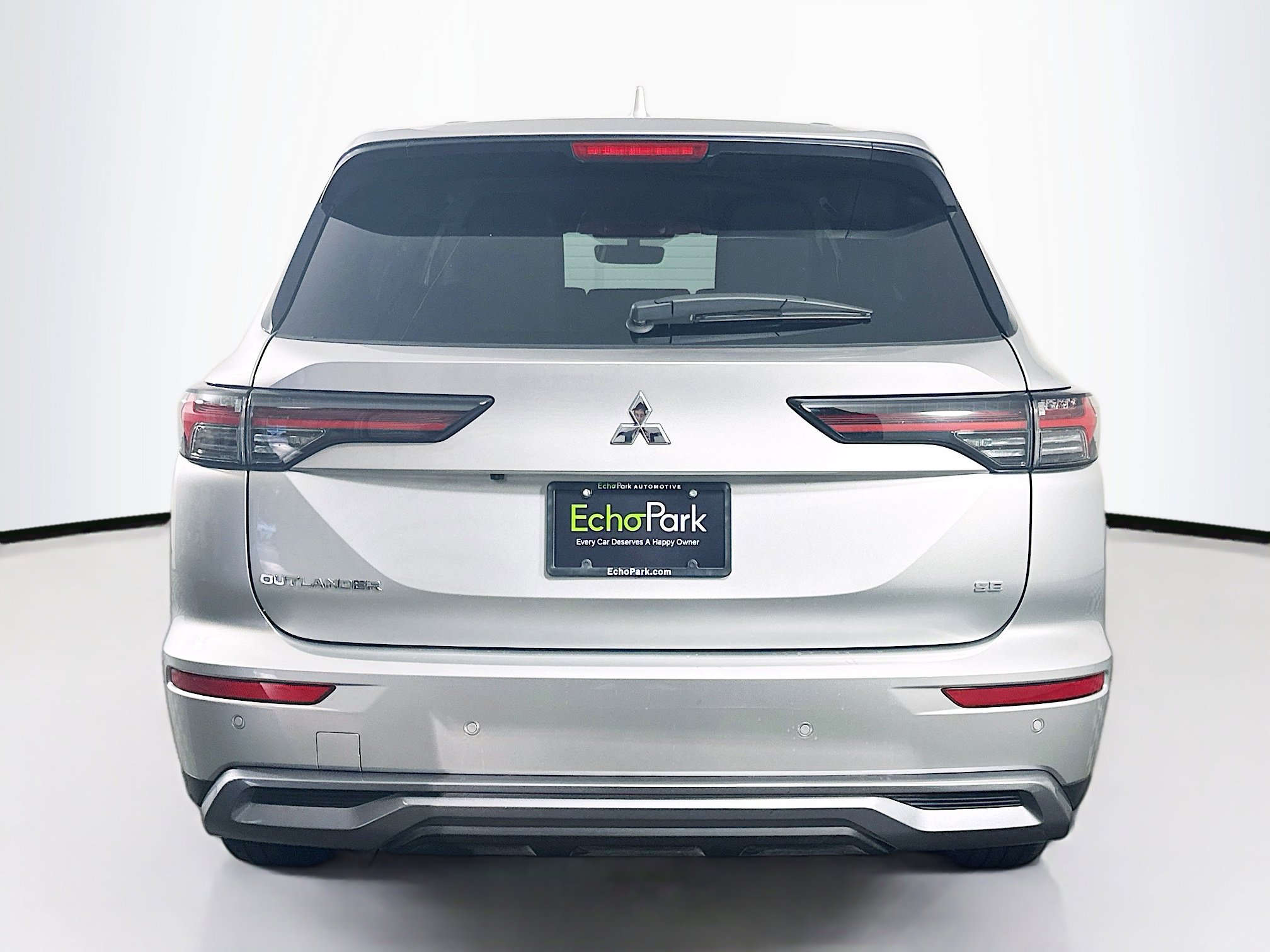 Used 2025 Mitsubishi Outlander SE image 7