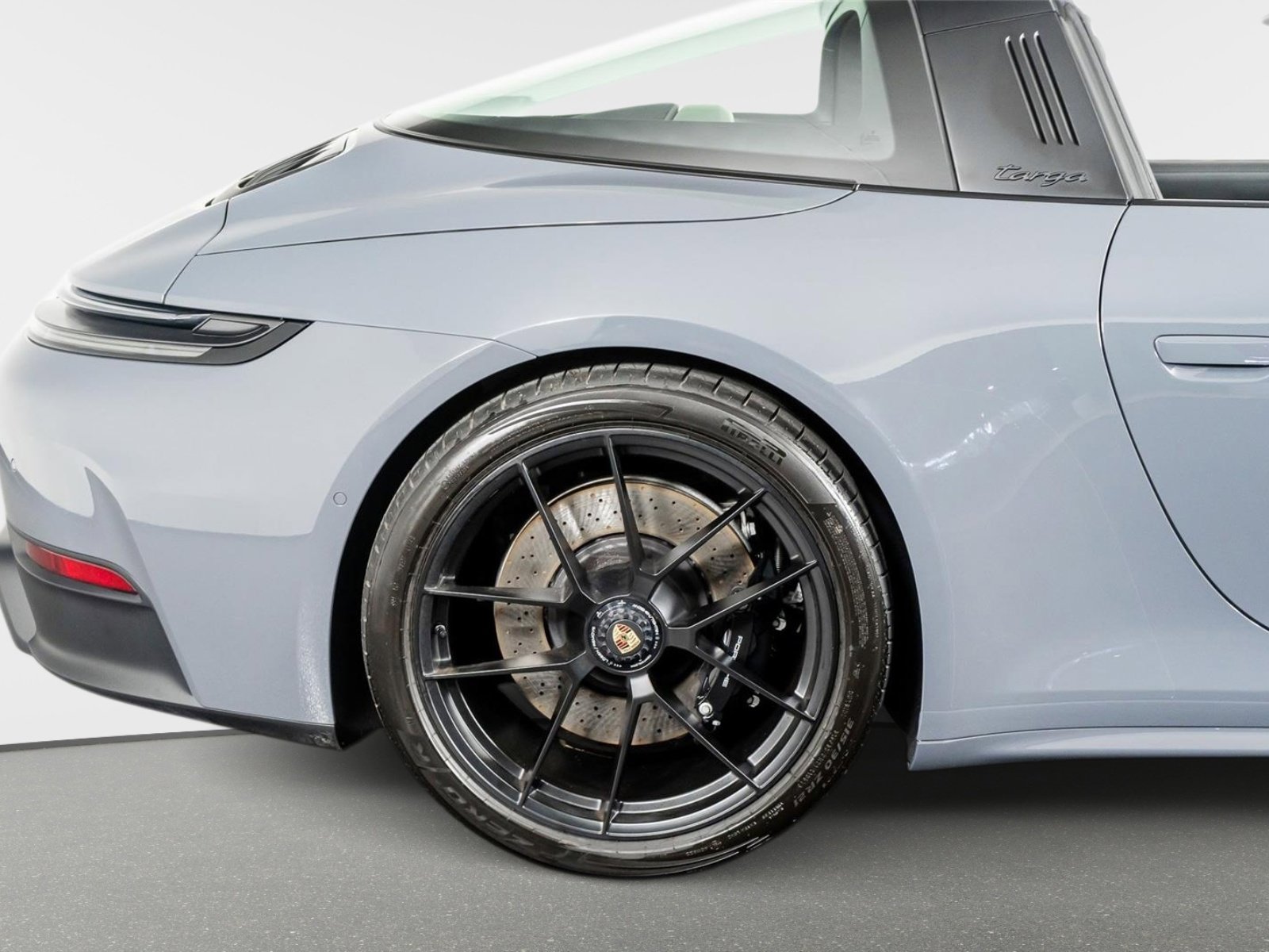 Used 2026 Porsche 911 Targa 4 GTS image 9