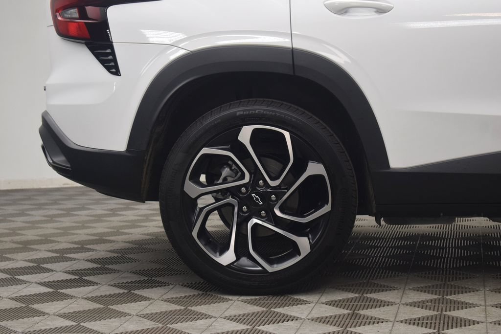Used 2026 Chevrolet Trax RS w/ Driver Confidence Package FWD image 32